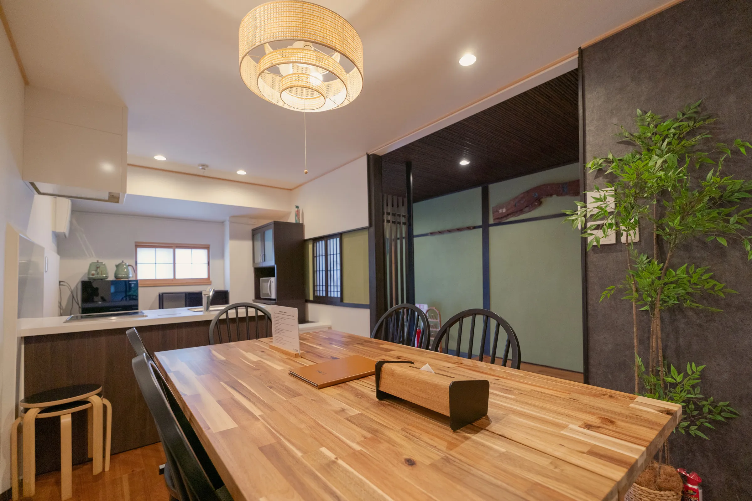 Shirakabanoyado MUTSUKI — Dining area