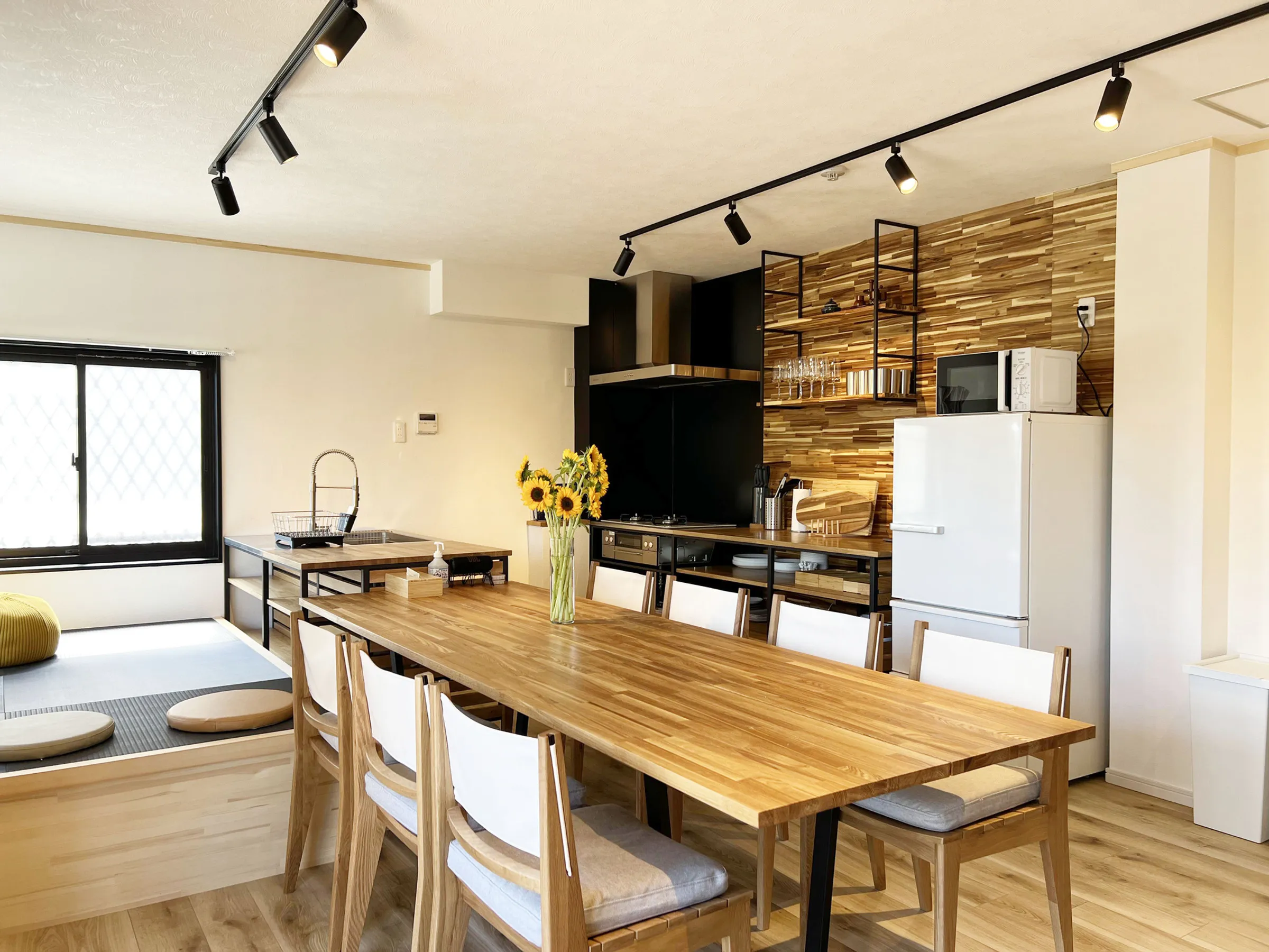 Shirakabanoyado MINATO — Dining area