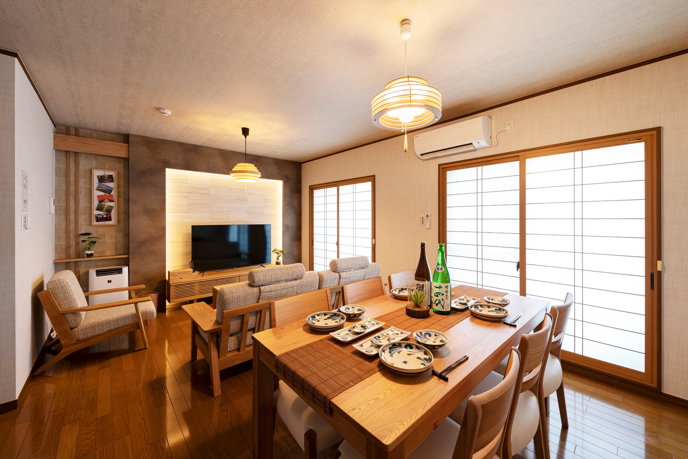 Shirakabanoyado RYOGETSU — Living area