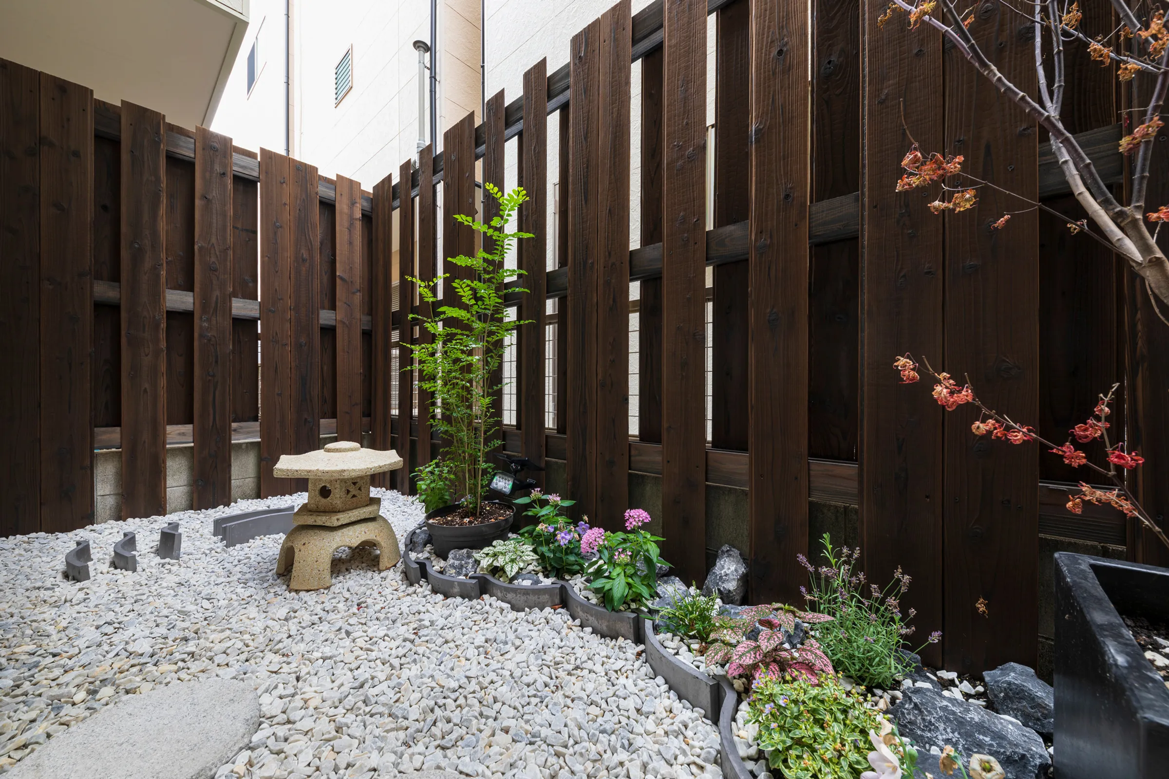 Shirakabanoyado HATSUMI — Garden