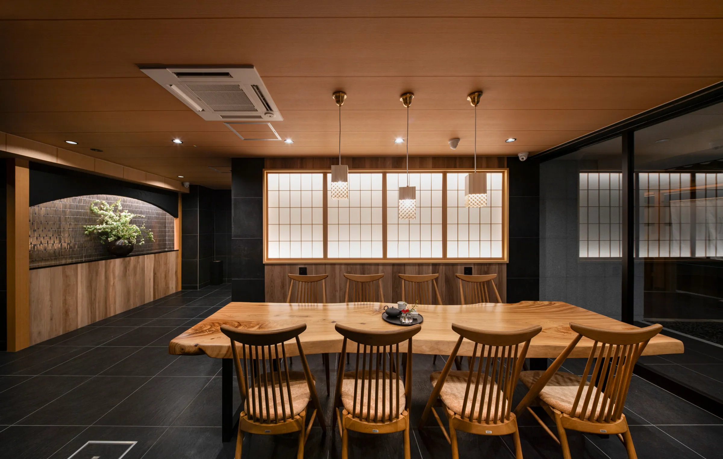 Shirakabanoyado ETTEI — Dining area