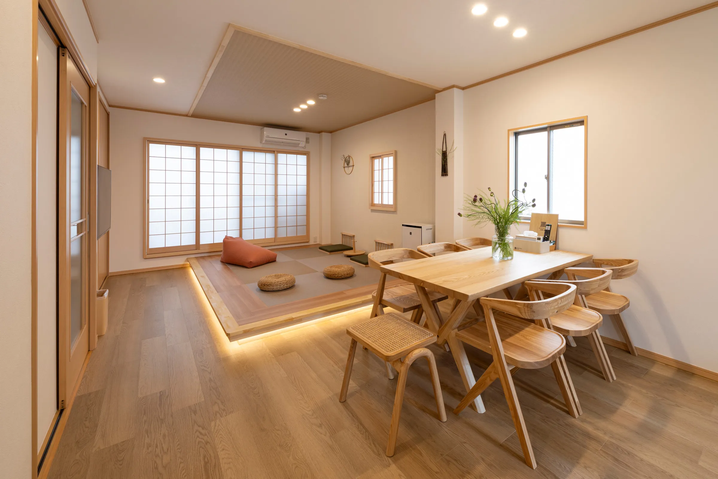 Shirakabanoyado HATSUMI — Dining area