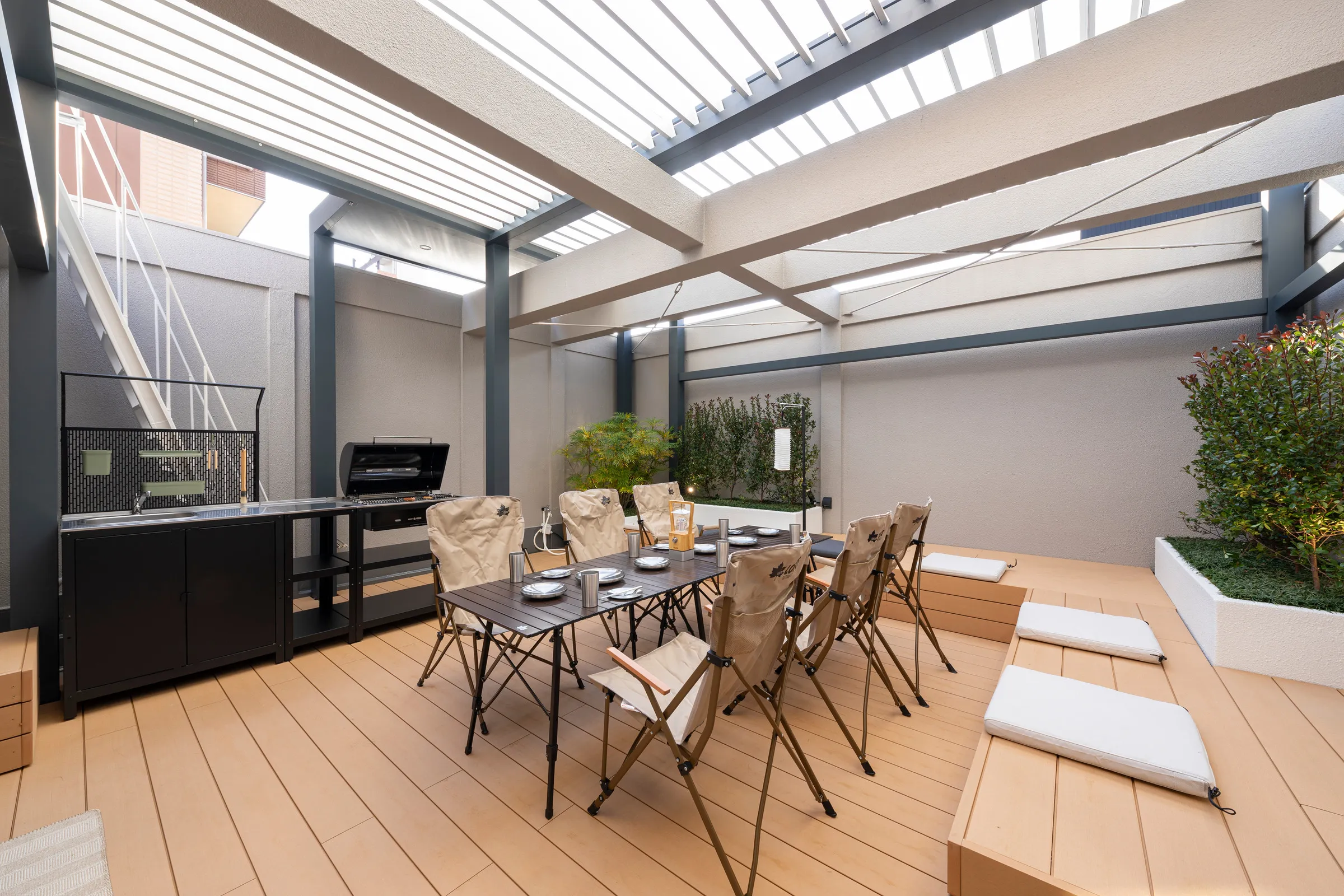 Shirakabanoyado KI NO NOKI — Outdoor BBQ area