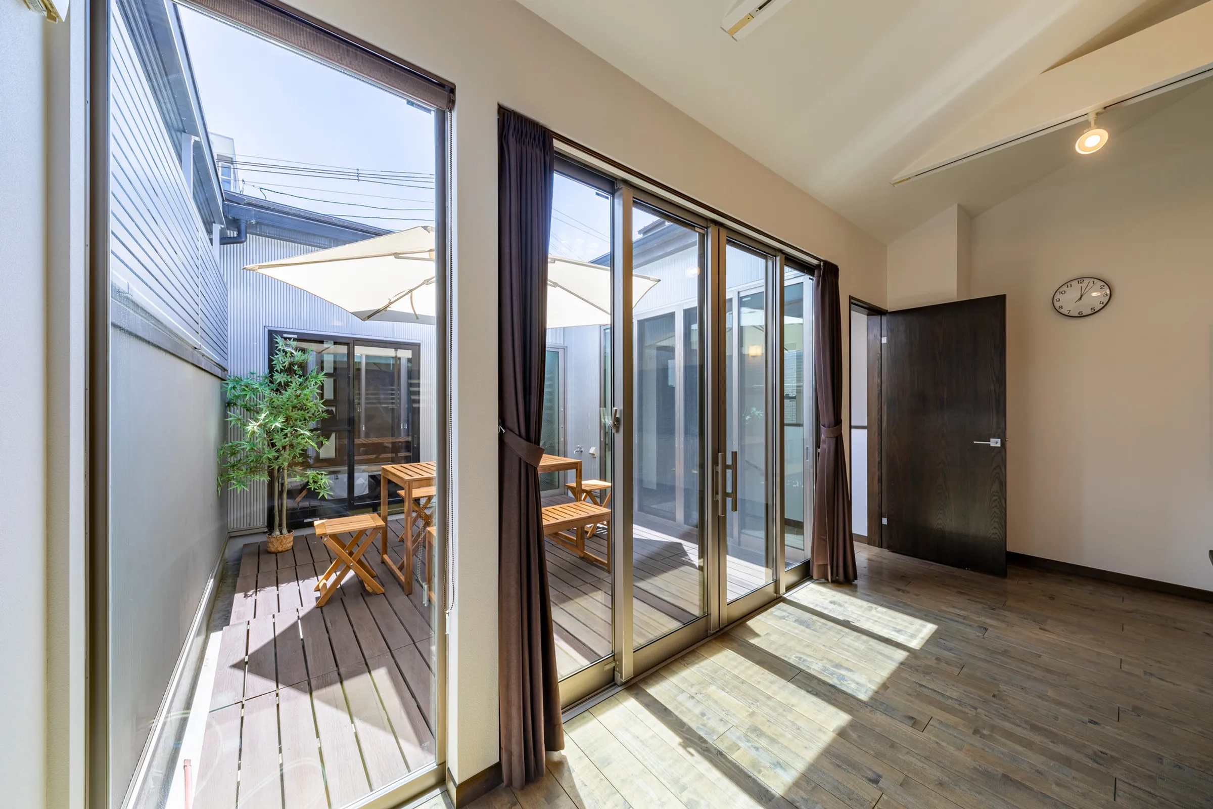 Shirakabanoyado HIKO — Terrace