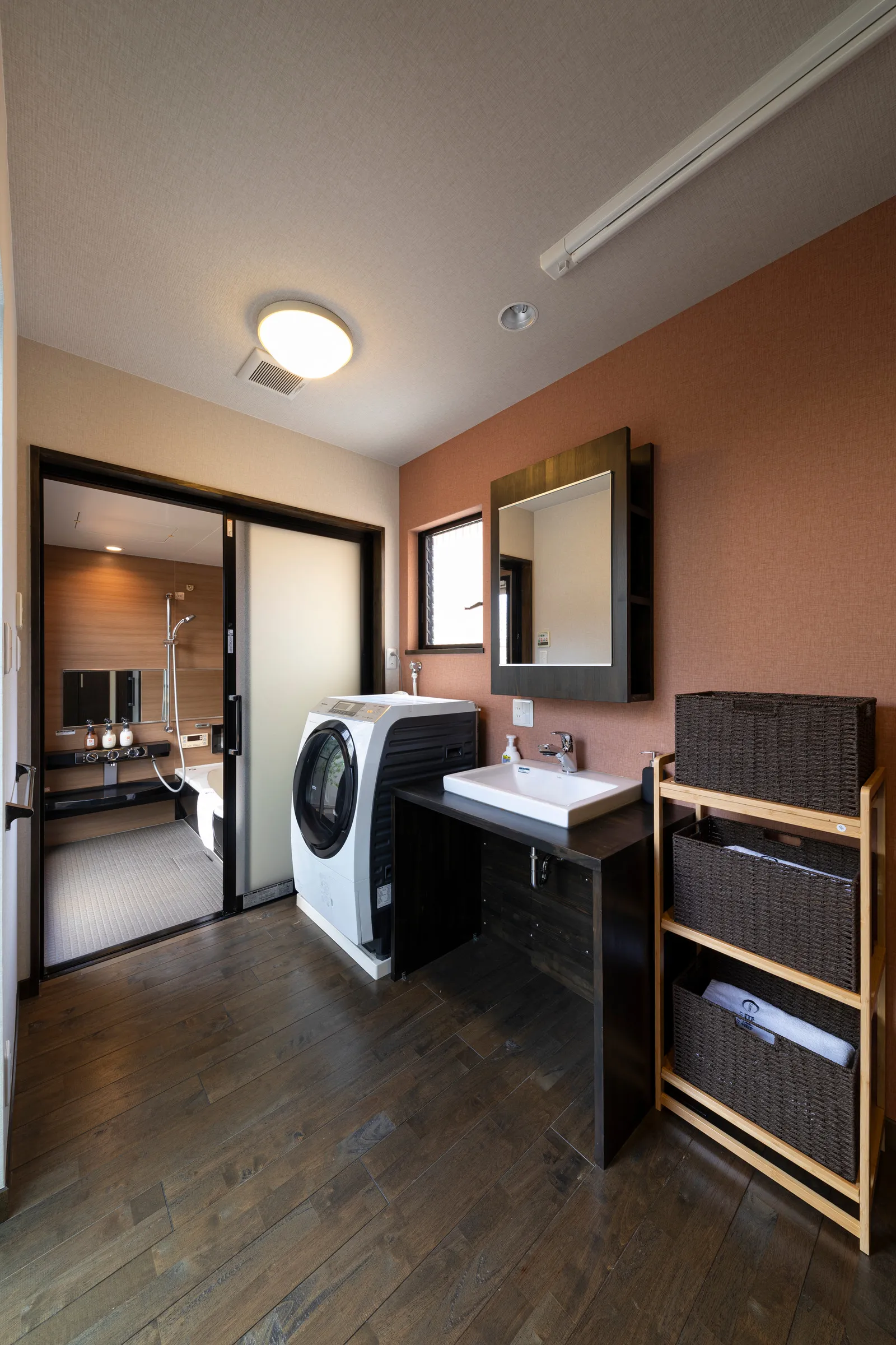 Shirakabanoyado HIKO — Washroom