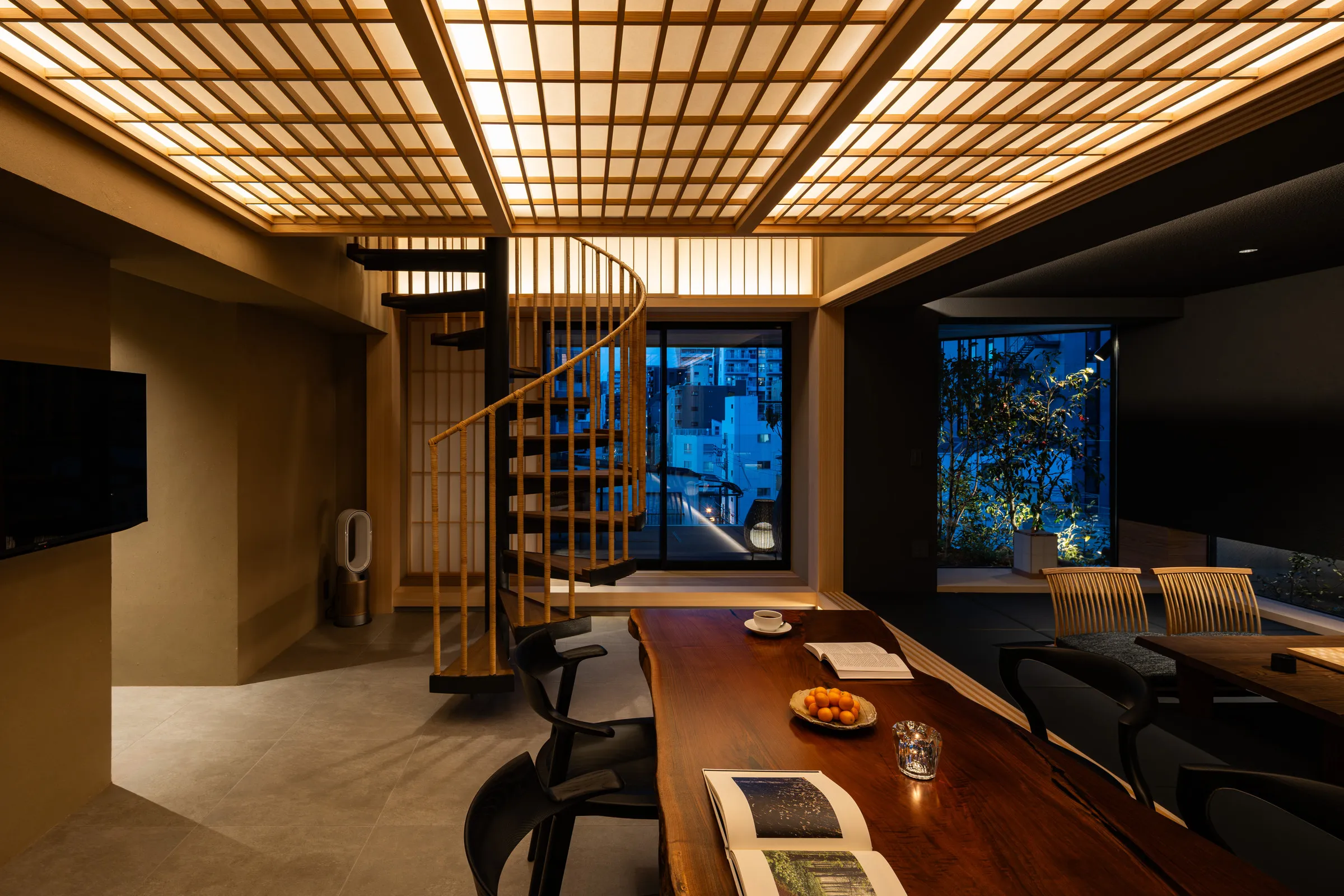 Shirakaba NANAE — Dining area